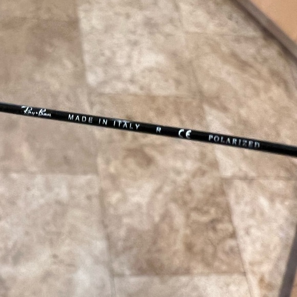 Rayban Large black aviator sunglasses polarized *damage* - Picture 2 of 10